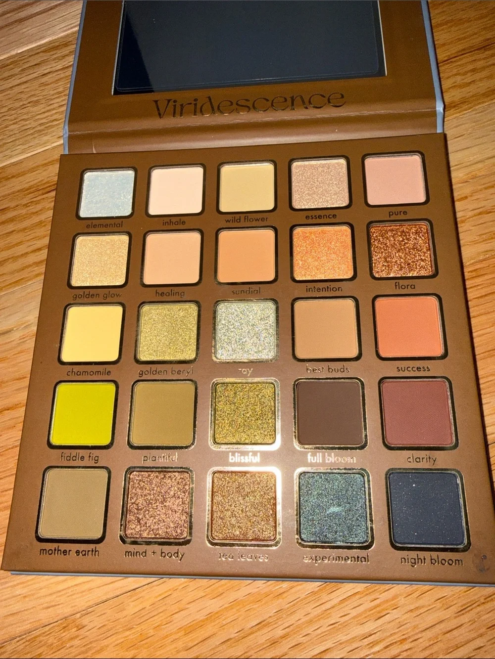 Kara beauty Viridescence 25 eyeshadow palette New